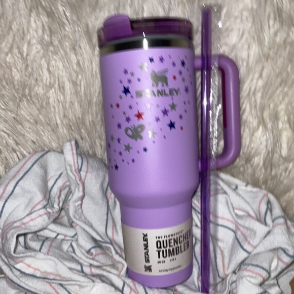 Stanley x Olivia Rodrigo Quencher H2.0 FlowState 40 oz Tumbler, Brand New in Box - Picture 7 of 7
